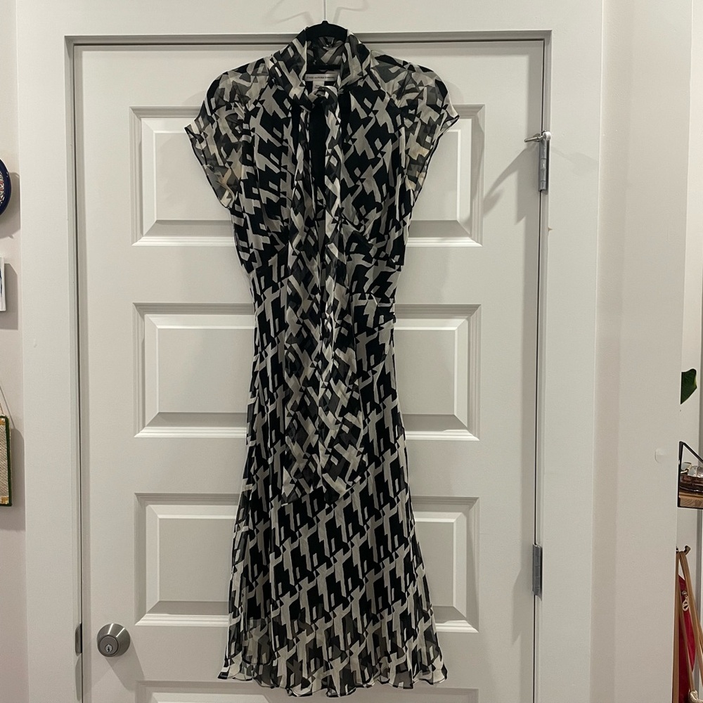 DVF Silk Dress in Rosebud Houndstooth